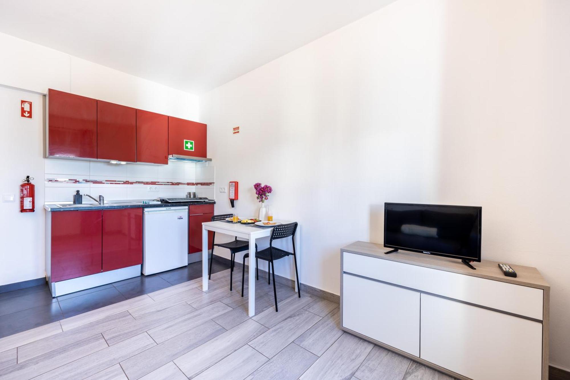 Stay On Top Apartments Lagos Eksteriør bilde